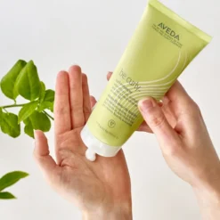 Aveda Be Curly™ Enhancer 11 Aveda Be Curly™ Enhancer -Pas Cher Fee Lisse Magasin aveda be curly enhancer creme coiffante definition des boucles 3