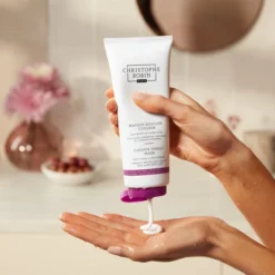 Christophe Robin Color Shield Mask With Camu-Camu Berries -Pas Cher Fee Lisse Magasin christophe robin color shield mask with camu camu berries masque nourrissant cheveux pour cheveux colores et meches 4